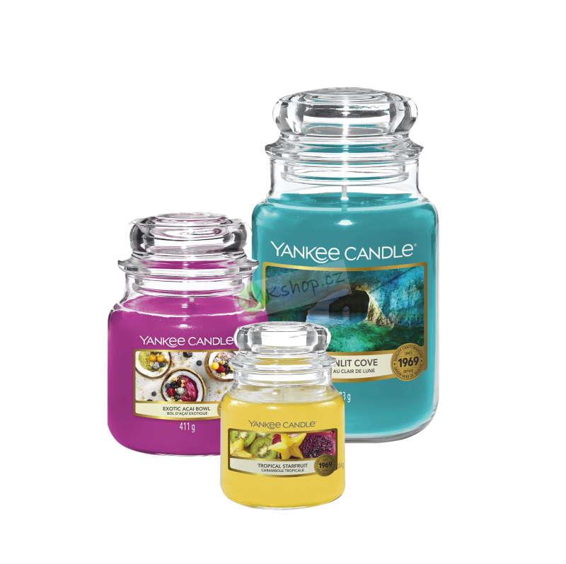 Yankee Candle střední vonná svíčka Classic Moonlit Cove