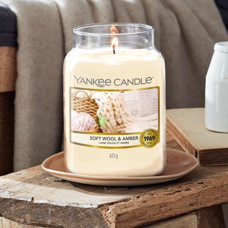 Yankee Candle velká vonná svíčka classic Soft Wool & Amber