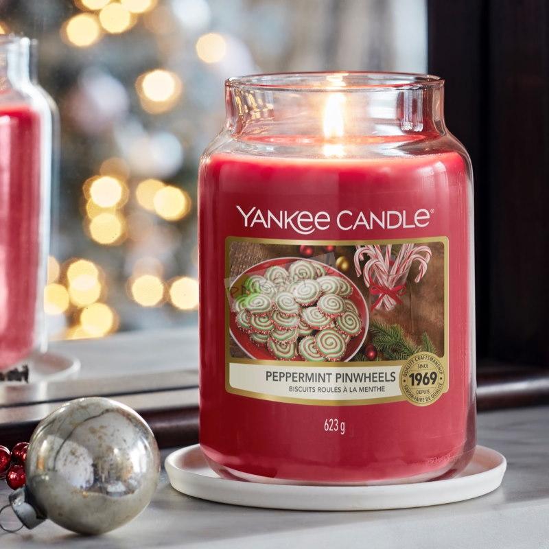 Yankee Candle velká vonná svíčka classic Peppermint Pinwheel