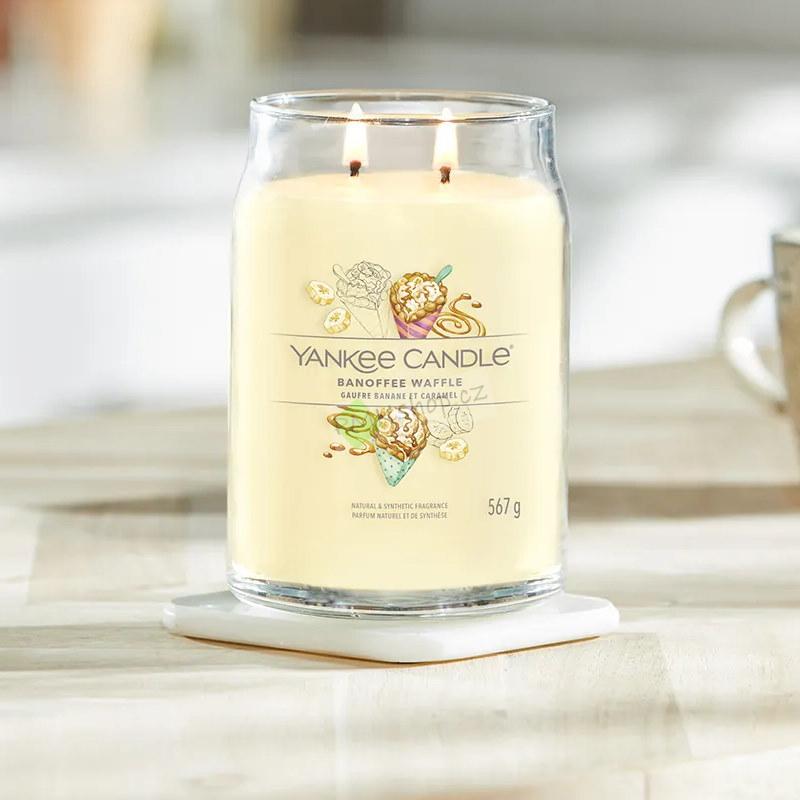 Yankee Candle Signature velká vonná svíčka Banoffee Waffle