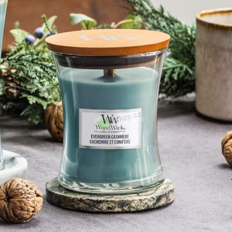 Woodwick střední vonná svíčka Evergreen Cashmere