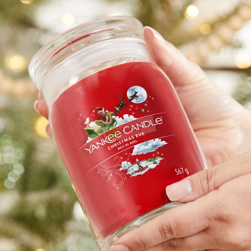 Yankee Candle Signature velká vonná svíčka Christmas Eve