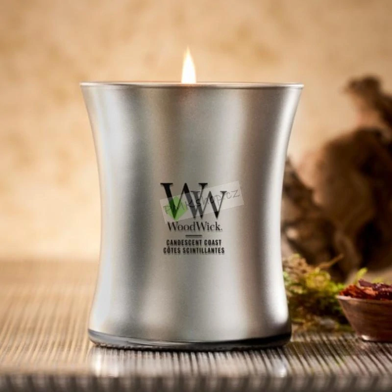 Woodwick střední vonná svíčka Precious Metals Candescent Coast