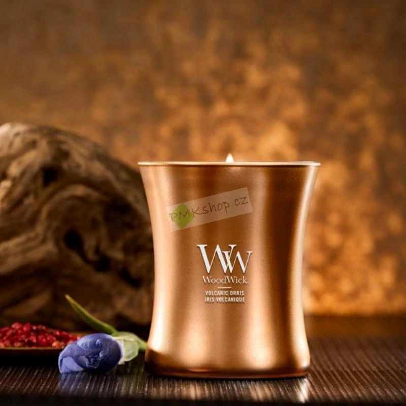 Woodwick střední vonná svíčka Precious Metals Volcanic Orris