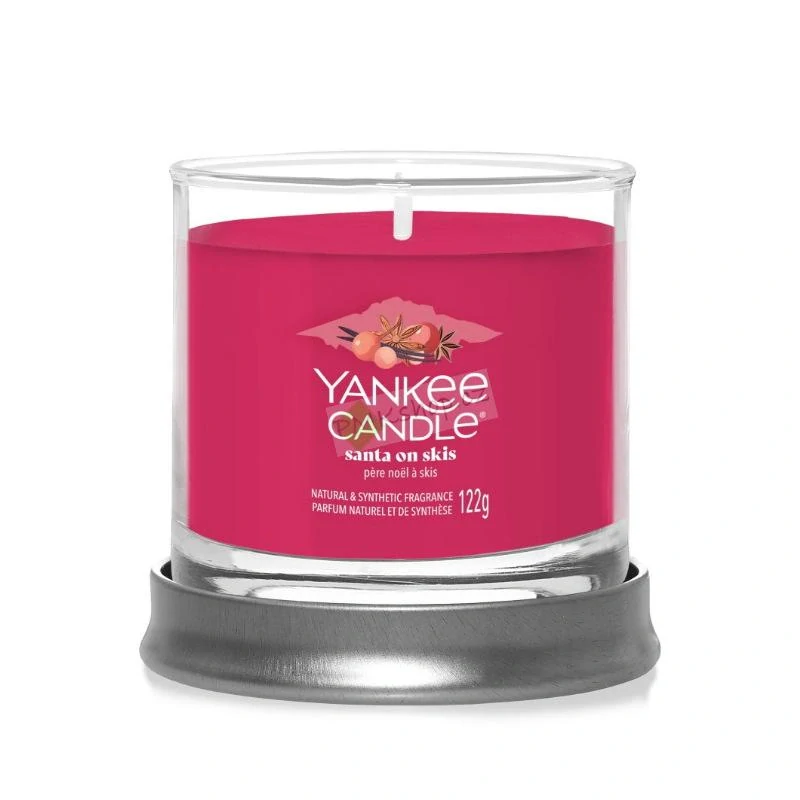 Yankee Candle Signature Tumbler malá vonná svíčka Santa on skis