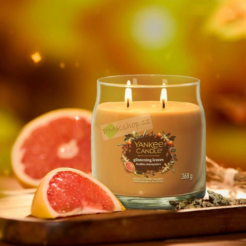 Yankee Candle Signature střední vonná svíčka Glistening Leaves