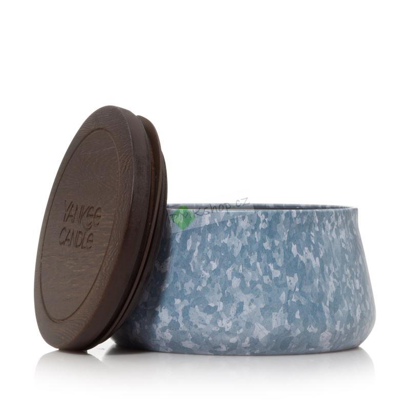 Yankee Candle Outdoor Collection vonná svíčka Fresh Rain