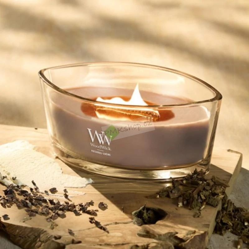 Woodwick lodička vonná svíčka Patchouli Créme